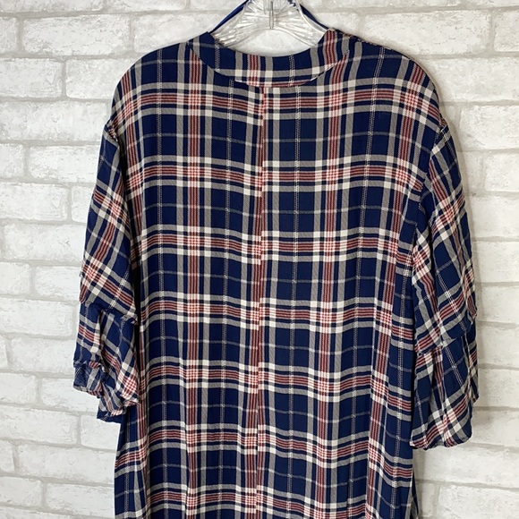 We love Bella plaid open cardigan size small - Picture 9 of 10